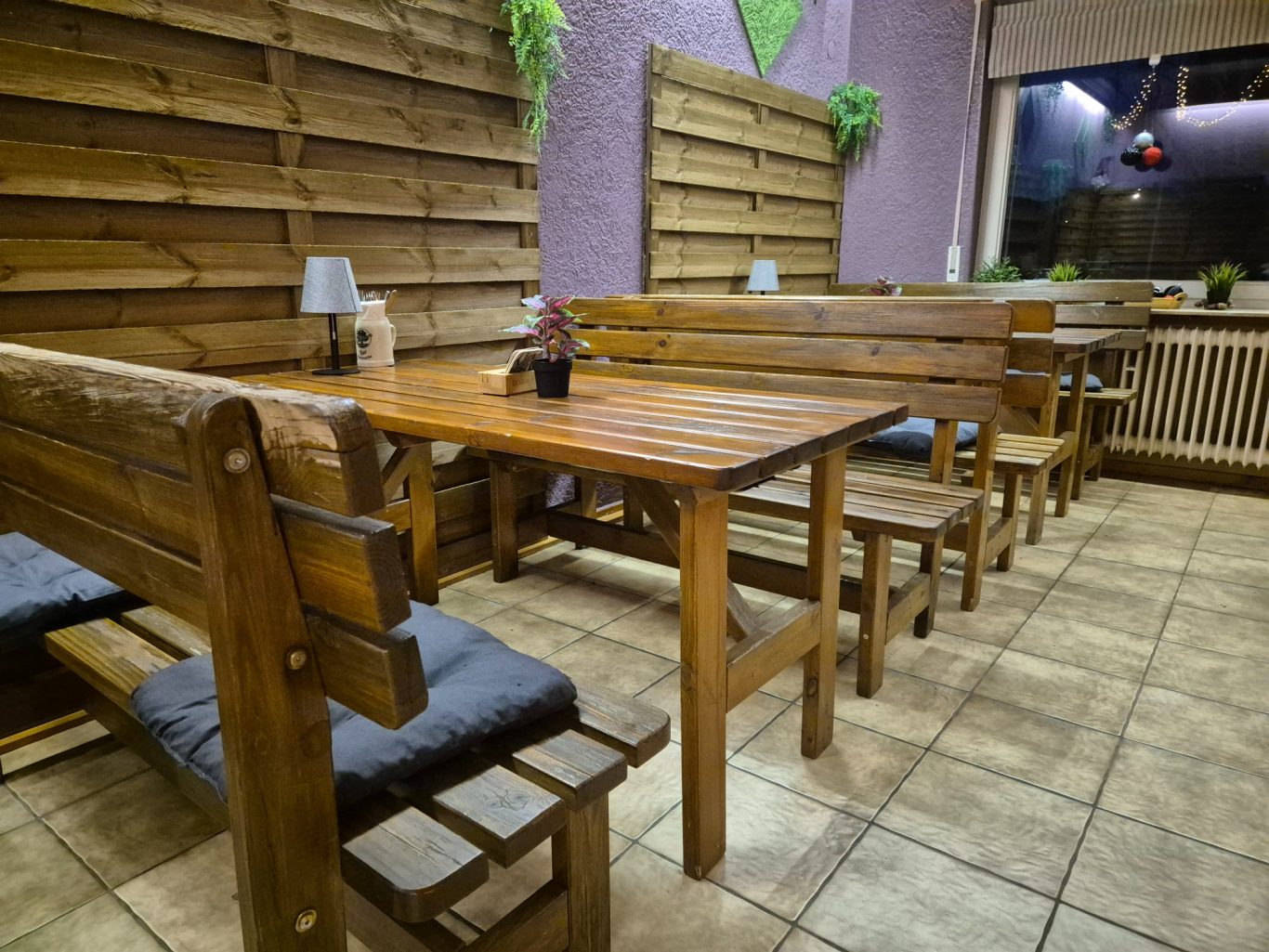 Machen Sie es sich im Clubhaus gemütlich Clubhaus der Hundefreunde Innebereich